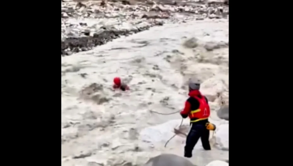 Διάσωση πυροσβέστη στα Τζουμέρκα