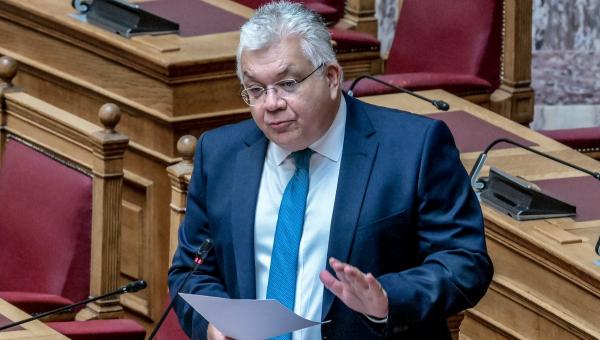 Ο υφυπουργός Παιδείας, Νίκος Παπαϊωάννου