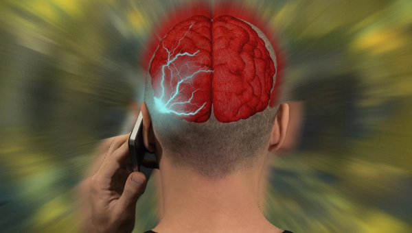 Συναγερμός στην ελληνική αγορά: Ανακαλείται πασίγνωστο smartphone λόγω ακτινοβολίας