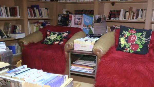 Ραψάνη, βιβλιοθήκη