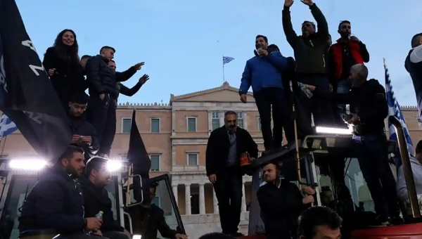 Αγρότες στο Σύνταγμα