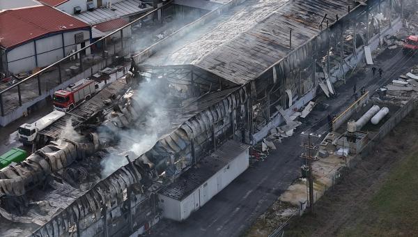 Έκρηξη στο εργοστάσιο της Βιολάντα