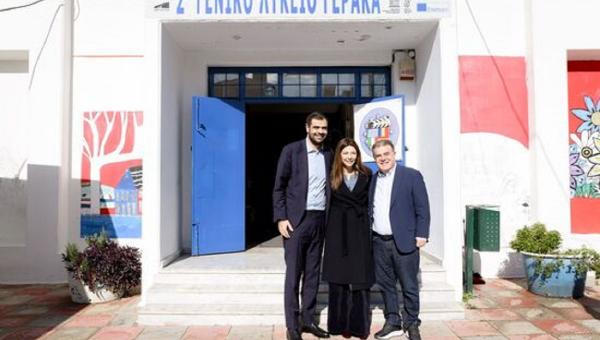 Επίσκεψη Σοφίας Ζαχαράκη και Παύλου Μαρινάκη στο 2ο ΓΕΛ Γέρακα