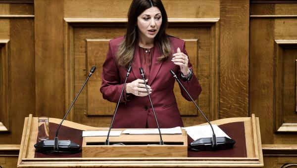 Η Υπουργός Παιδείας, Σοφία Ζαχαράκη στη Βουλή