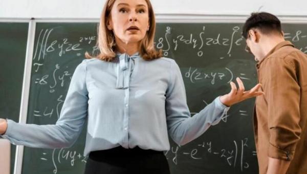 εκπαιδευτικοί