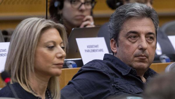 Ασλανίδης, Καρυστιανού