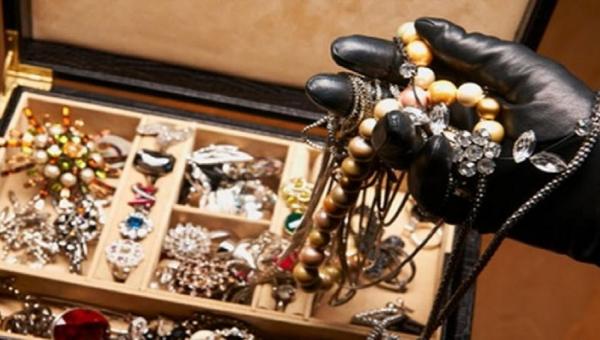 κλοπή κοσμημάτων