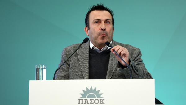 Στέφανος Παραστατίδης