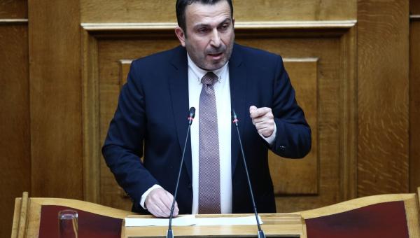 Στέφανος Παραστατίδης