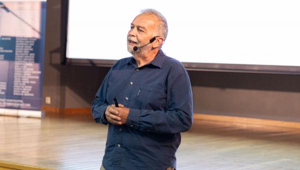 Στράτος Στρατηγάκης