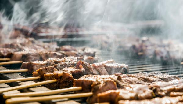 τσικνοπέμπτη πότε πέφτει