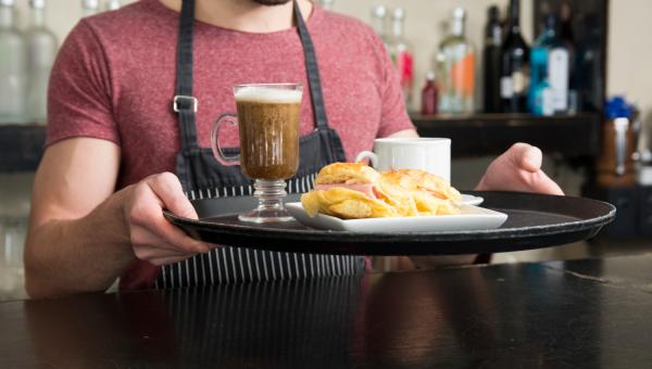 σερβιτορος