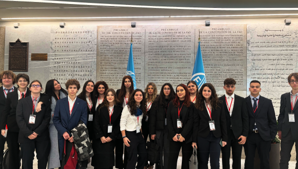 Ιστορική πρωτιά: Ελληνική μαθητική αποστολή στην έδρα των Ηνωμένων Εθνών στη Νέα Υόρκη