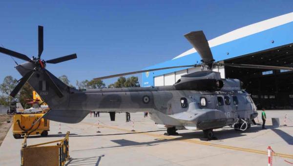 Σούπερ Πούμα ελικόπτερο