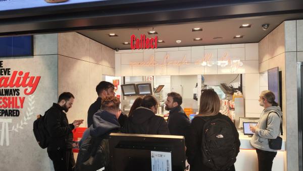 εργαζομενοι