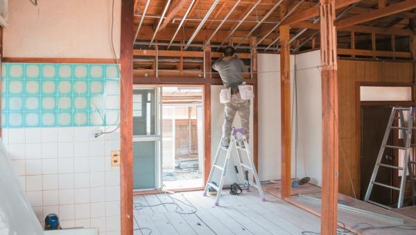 30.000 σπίτια ανακαινίζονται «τζάμπα» - Δείτε αν είστε στη λίστα για 36.000€