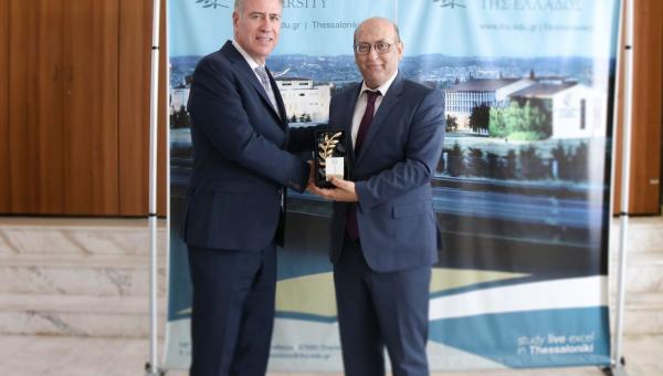 Συνάντηση του Πρύτανη του ΔΙ.ΠΑ.Ε. με τον Πρέσβη της Αρμενίας