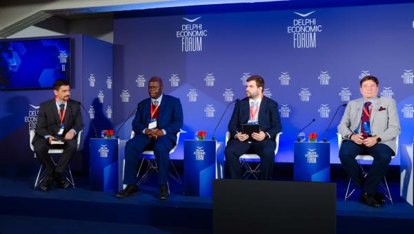 Τεχνητή Νοημοσύνη στην εκπαίδευση: Πολύτιμος αρωγός ή πηγή νέων ανισοτήτων; - Όλα όσα συζητήθηκαν στο Φόρουμ των Δελφών