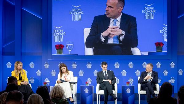 Στο 11ο Οικονομικό Φόρουμ των Δελφών