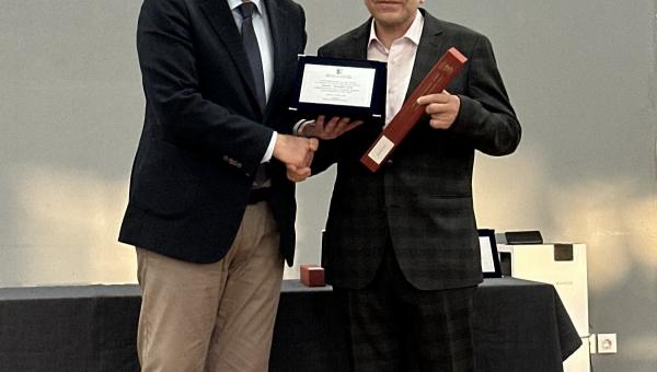 Βραβείο αριστείας στον Καθηγητή Πασχάλη Βαλσαμίδη από το ΔΠΘ