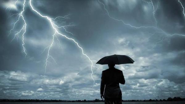 Αλλαγή του καιρού με πτώση θερμοκρασίας, καταιγίδες και ...χαλάζι!