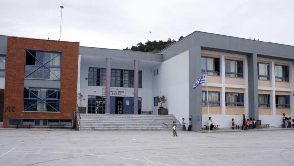 Ασφαλή και κατάλληλα κτήρια ζητούν οι γονείς στα Λιόσια