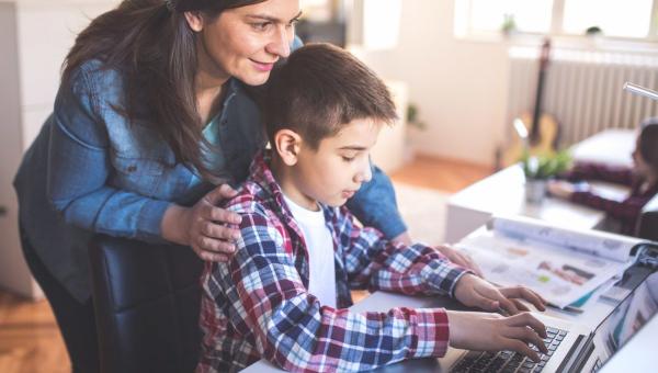 Το υπ. Παιδείας να πάρει όλα τα μέτρα για να στηρίξει το εκπαιδευτικό έργο