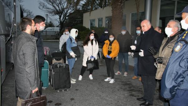 60 φοιτητές και ένα βρέφος επαναπατρίστηκαν από την Τουρκία