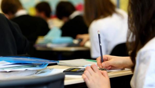 πανελλήνιες εξετάσεις μαθητές, υποψήφιοι