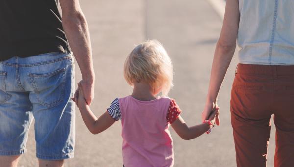 family-oikogenia_paidi_kid.jpg