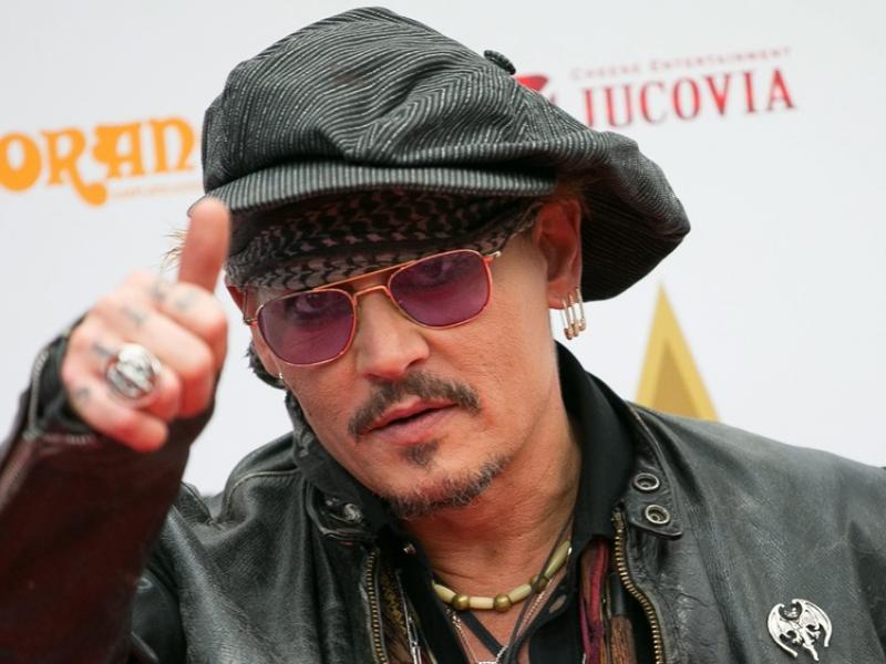 06-192402johnnydepp.jpg