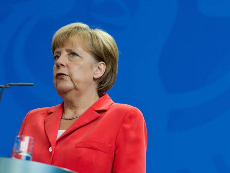 11-61948merkel800-454.jpg