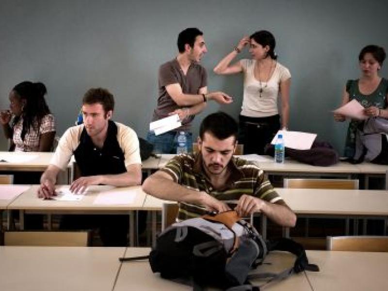 1235248_3_8fd5_68-des-etudiants-interroges-par-la-sociologue_1.jpg