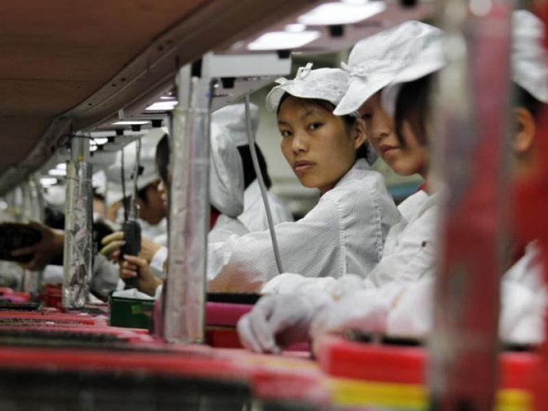 1311-foxconn-workers.jpg
