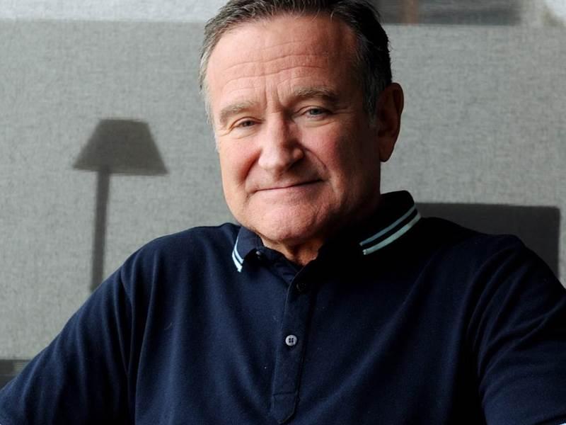 140812-robin-williams-sitting-jsw-239p_3ba9145ffaf4cbcc751ddb1f7480d2db.nbcnews-fp-1920-600.jpg