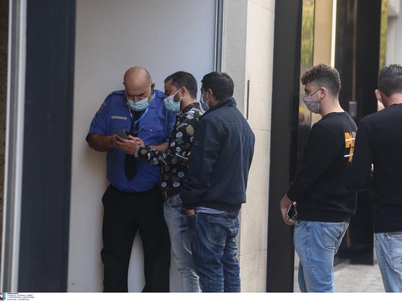 Νέα μέτρα για τον κορονοϊό στα καταστήματα