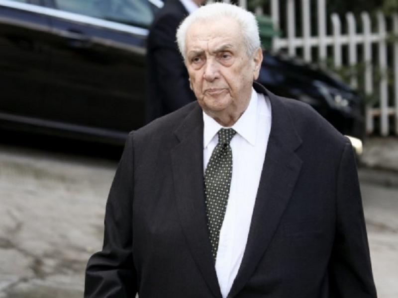 Δημήτρης Κοντομηνάς