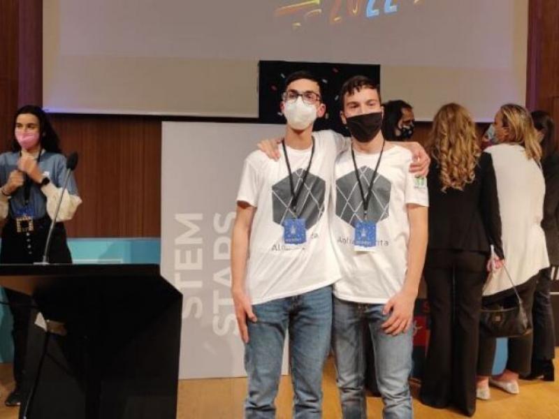 ΜΑΘΗΤΕΣ 1.jpg