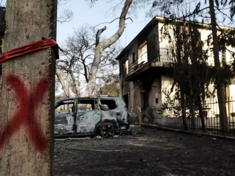 Βαρυμπόμπη, πυρκαγιά, καμένα σπίτια