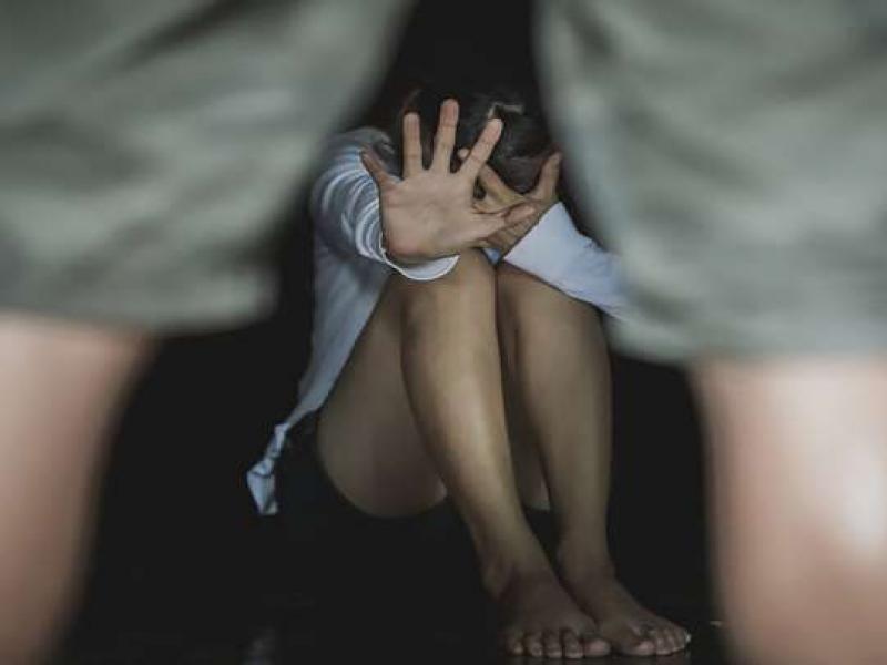 ΚΑΚΟΠΟΙΗΣΗ ΑΝΗΛΙΚΗΣ.jpg