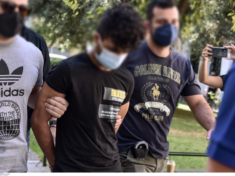 peristeri gunaikoktonia.jpg