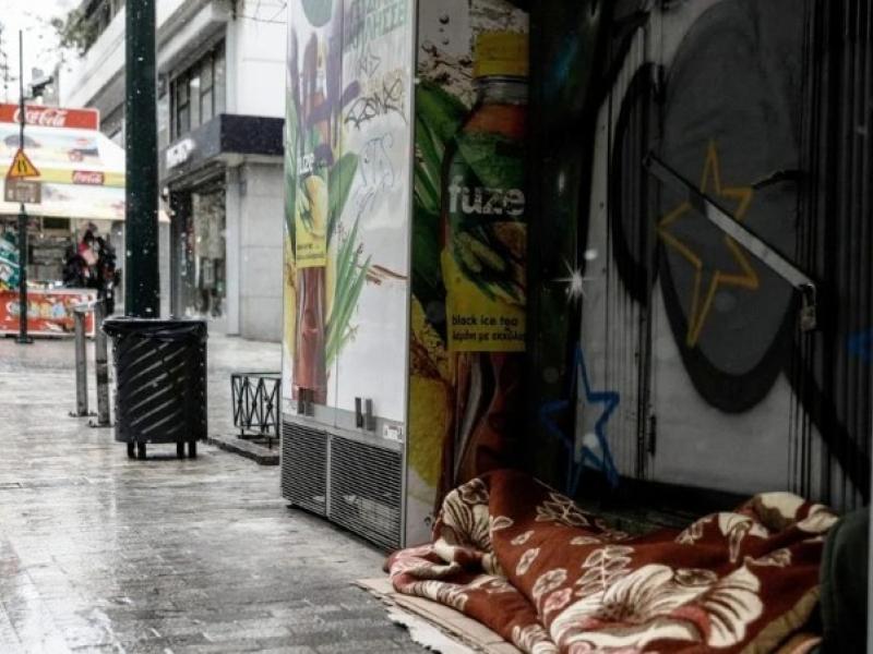 κατέρρευσε από την πείνα