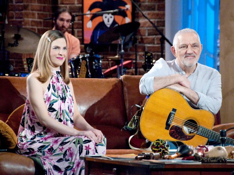 nikos-portokaloglou-rena-morfi-mousiko-kouti