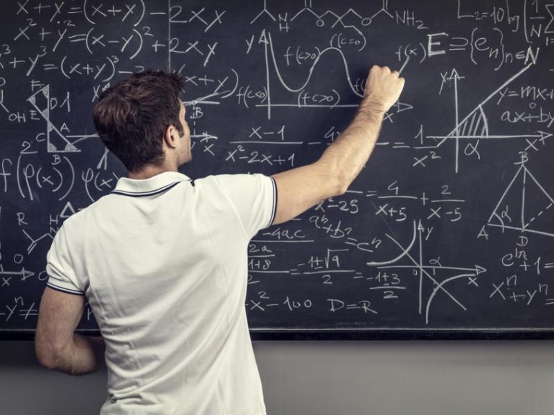 εκπαιδευτικοι