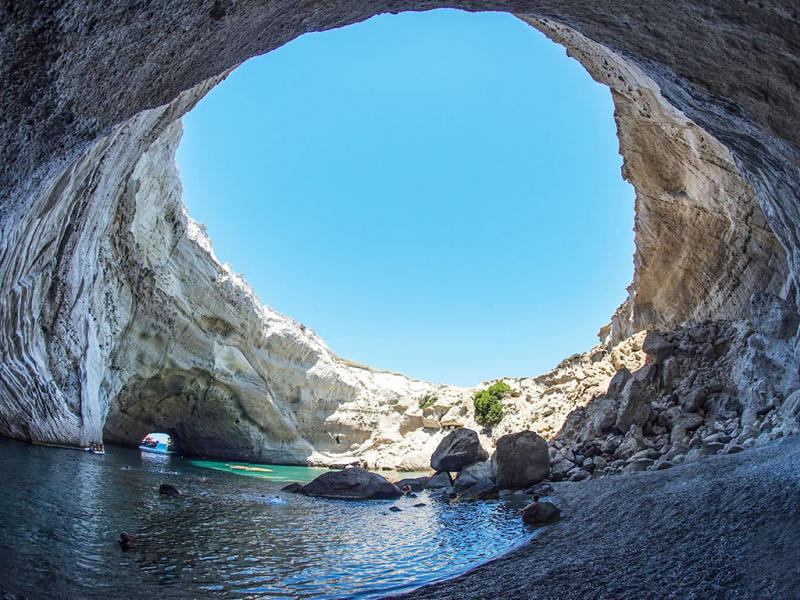 Παραλία Συκιά της Μήλου