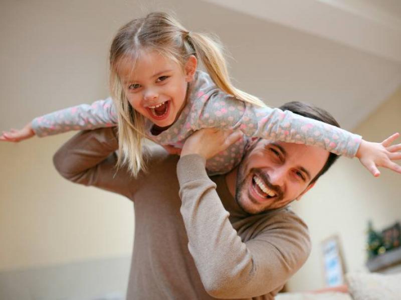 μπαμπαδες και κορίτσια