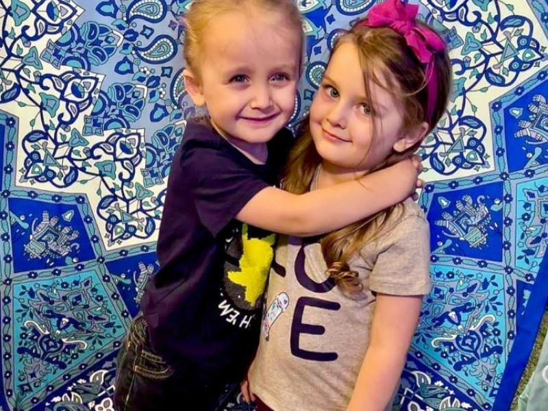 Δίδυμα πέθαναν όταν αποκοιμήθηκαν σε μπαούλο