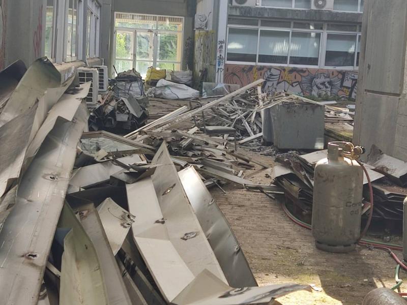 φωτιά παν ιω.