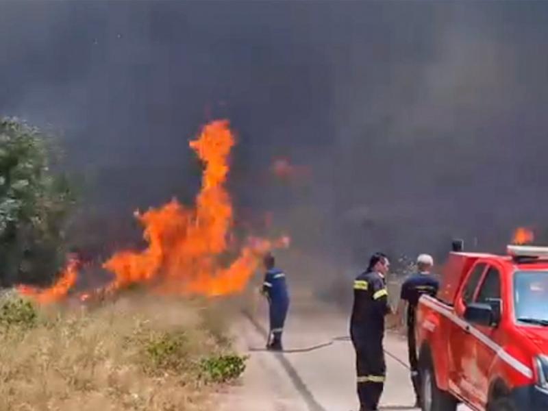 Φωτιά στη Βάρη