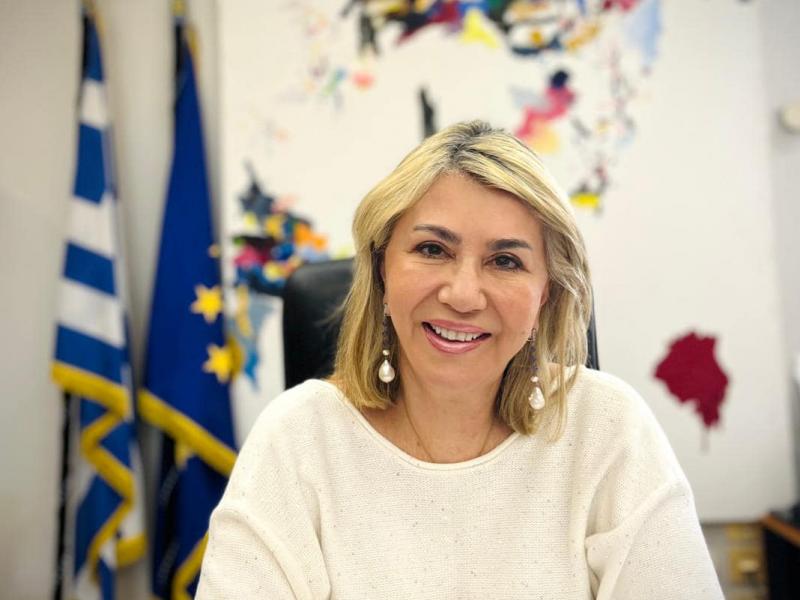 μακρη